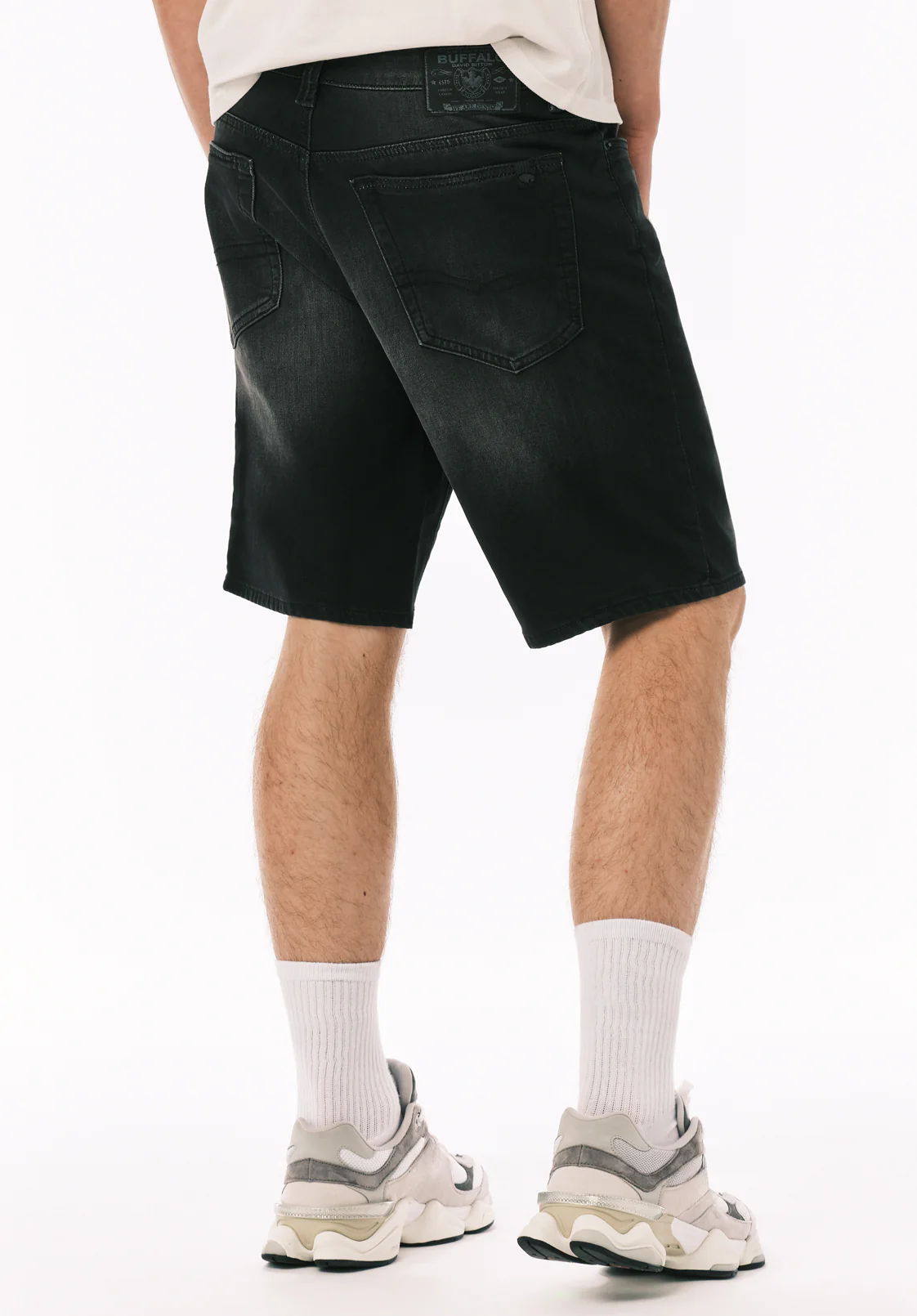 Relaxed Straight Dean Men's Freedom Flex Denim Shorts, Sanded Black - BM22965 - Image 3