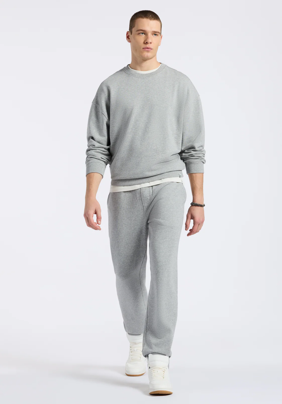 Famke Men's Relaxed Crewneck Sweatshirt, Heather Grey - BM24541 - Image 4