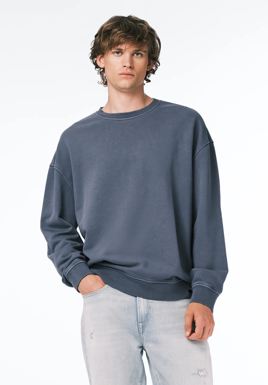Famke Men's Relaxed Crewneck Sweatshirt, Mirage - BM24742