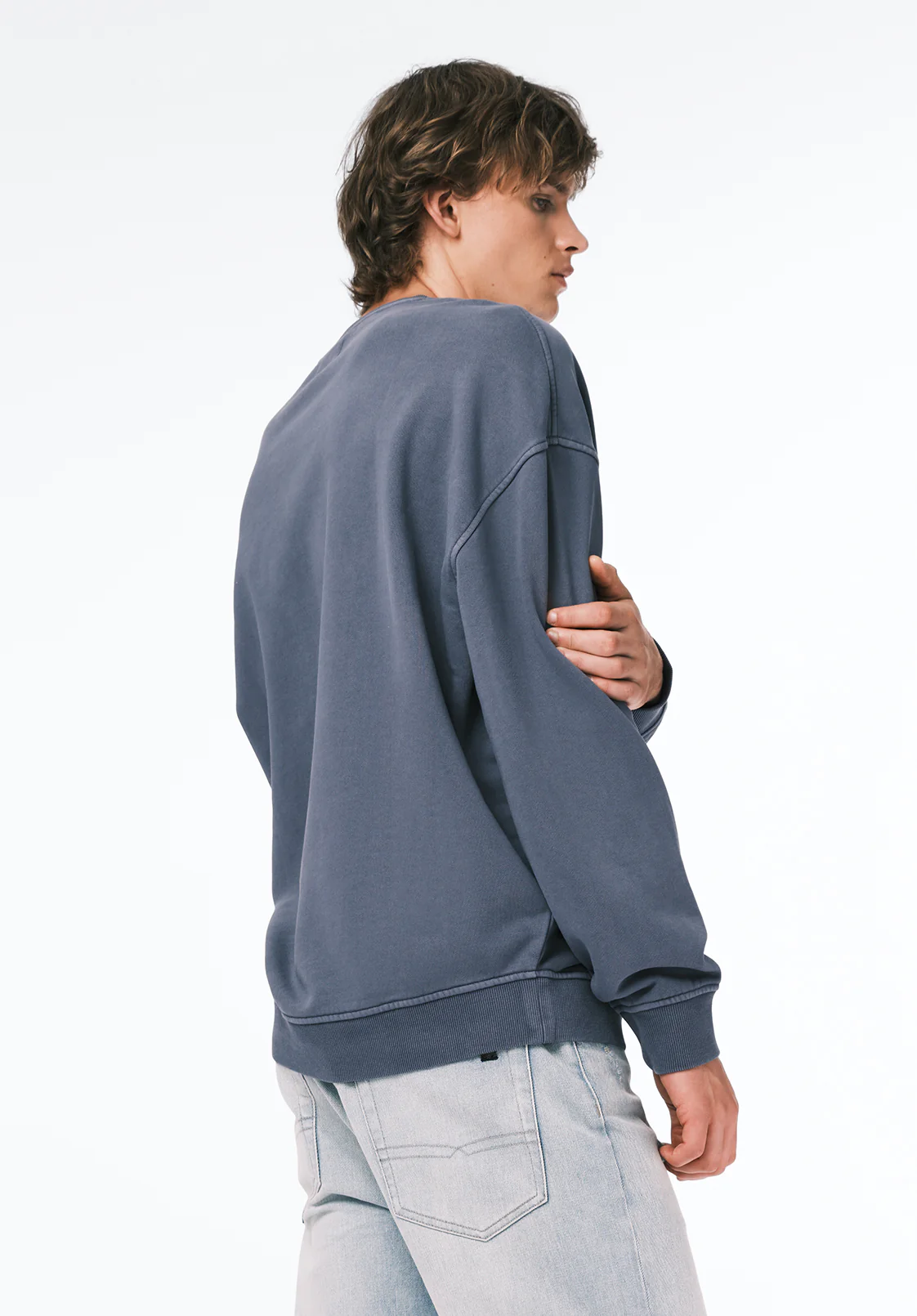 Famke Men's Relaxed Crewneck Sweatshirt, Mirage - BM24742 - Image 2