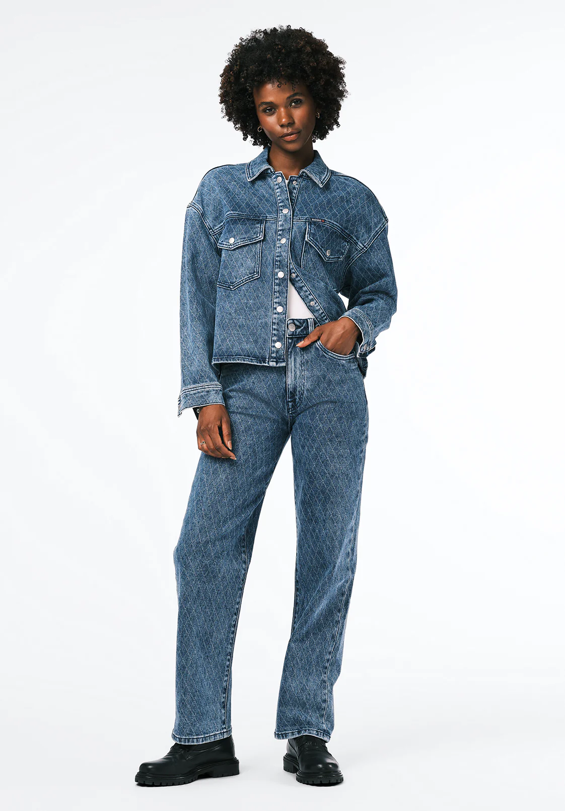Super High Rise Loose Straight Jane Women's Jeans, Sanded and Contrasted - BL16117 - Image 4