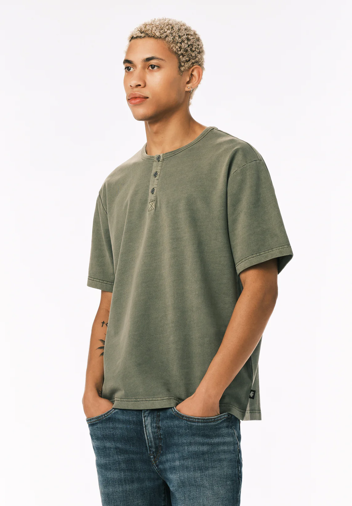 Kandor Men’s Short Sleeve Henley, Army Green - BM24782 - Image 4