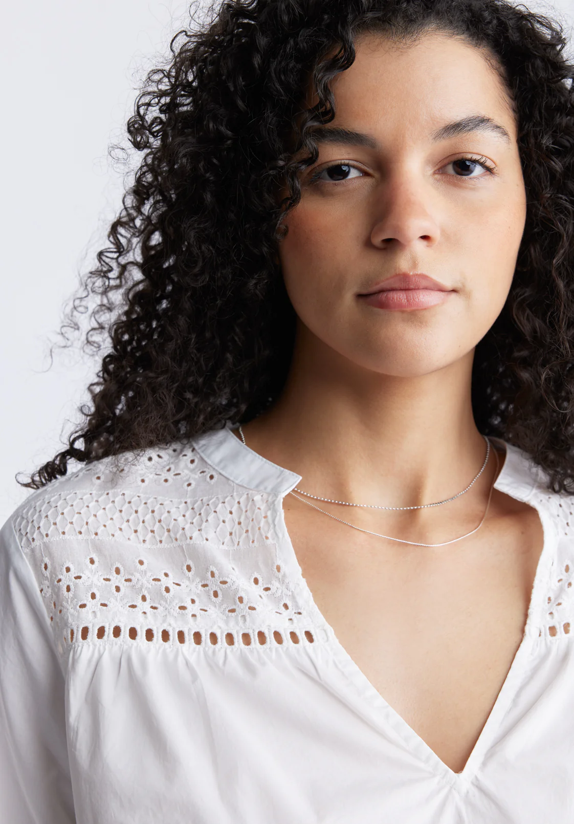 Selyse Women's Long Sleeve Crop Blouse, White - WT0117S - Image 5